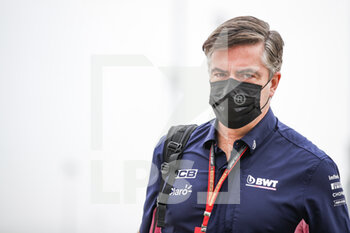 2020-11-27 - STEVENSON Andy, Sporting Director of Racing Point F1, portrait during the Formula 1 Gulf Air Bahrain Grand Prix 2020, from November 27 to 29, 2020 on the Bahrain International Circuit, in Sakhir, Bahrain - Photo Florent Gooden / DPPI - FORMULA 1 GULF AIR BAHRAIN GRAND PRIX 2020 - FRIDAY - FORMULA 1 - MOTORS