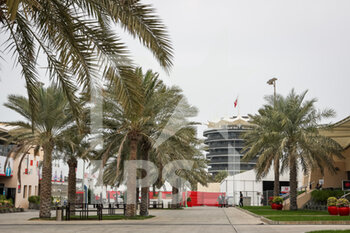 2020-11-27 - paddock during the Formula 1 Gulf Air Bahrain Grand Prix 2020, from November 27 to 29, 2020 on the Bahrain International Circuit, in Sakhir, Bahrain - Photo Antonin Vincent / DPPI - FORMULA 1 GULF AIR BAHRAIN GRAND PRIX 2020 - FRIDAY - FORMULA 1 - MOTORS