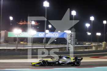 2020-11-27 - 03 RICCIARDO Daniel (aus), Renault F1 Team RS20, action during the Formula 1 Gulf Air Bahrain Grand Prix 2020, from November 27 to 29, 2020 on the Bahrain International Circuit, in Sakhir, Bahrain - Photo DPPI - FORMULA 1 GULF AIR BAHRAIN GRAND PRIX 2020 - FRIDAY - FORMULA 1 - MOTORS