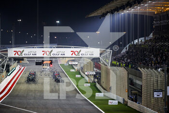 2020-11-29 - Start of the race: HAMILTON Lewis (gbr), Mercedes AMG F1 GP W11 Hybrid EQ Power+, BOTTAS Valtteri (fin), Mercedes AMG F1 GP W11 Hybrid EQ Power+, action during the Formula 1 Gulf Air Bahrain Grand Prix 2020, from November 27 to 29, 2020 on the Bahrain International Circuit, in Sakhir, Bahrain - Photo Florent Gooden / DPPI - FORMULA 1 GULF AIR BAHRAIN GRAND PRIX 2020 - SUNDAY - FORMULA 1 - MOTORS