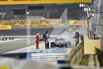 2020-11-29 - PEREZ Sergio (mex), Racing Point F1 RP20, action engine blowup during the Formula 1 Gulf Air Bahrain Grand Prix 2020, from November 27 to 29, 2020 on the Bahrain International Circuit, in Sakhir, Bahrain - Photo DPPI - FORMULA 1 GULF AIR BAHRAIN GRAND PRIX 2020 - SUNDAY - FORMULA 1 - MOTORS
