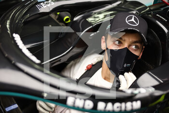 2020-12-04 - RUSSELL George (gbr), Mercedes AMG F1 GP W11 Hybrid EQ Power+, portrait during the Formula 1 Rolex Sakhir Grand Prix 2020, from December 4 to 6, 2020 on the Bahrain International Circuit, in Sakhir, Bahrain - Photo DPPI - FORMULA 1 ROLEX SAKHIR GRAND PRIX 2020 - FRIDAY - FORMULA 1 - MOTORS