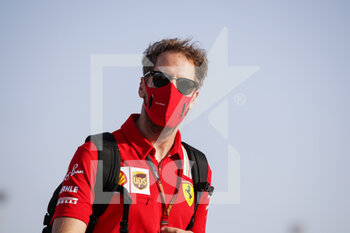 2020-12-04 - VETTEL Sebastian (ger), Scuderia Ferrari SF1000, portrait during the Formula 1 Rolex Sakhir Grand Prix 2020, from December 4 to 6, 2020 on the Bahrain International Circuit, in Sakhir, Bahrain - Photo Florent Gooden / DPPI - FORMULA 1 ROLEX SAKHIR GRAND PRIX 2020 - FRIDAY - FORMULA 1 - MOTORS