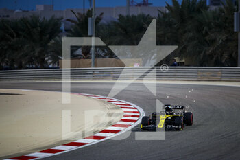 2020-12-04 - 03 RICCIARDO Daniel (aus), Renault F1 Team RS20, action during the Formula 1 Rolex Sakhir Grand Prix 2020, from December 4 to 6, 2020 on the Bahrain International Circuit, in Sakhir, Bahrain - Photo Florent Gooden / DPPI - FORMULA 1 ROLEX SAKHIR GRAND PRIX 2020 - FRIDAY - FORMULA 1 - MOTORS