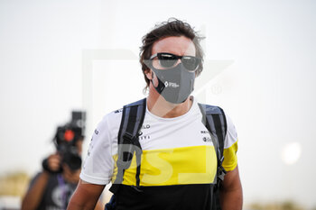 2020-12-05 - ALONSO Fernando, Former F1 Driver, portrait during the Formula 1 Rolex Sakhir Grand Prix 2020, from December 4 to 6, 2020 on the Bahrain International Circuit, in Sakhir, Bahrain - Photo Florent Gooden / DPPI - FORMULA 1 ROLEX SAKHIR GRAND PRIX 2020 - SATURDAY - FORMULA 1 - MOTORS