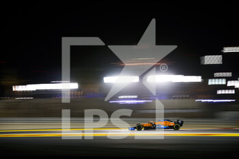 2020-12-06 - 04 NORRIS Lando (gbr), McLaren Renault F1 MCL35, action during the Formula 1 Rolex Sakhir Grand Prix 2020, from December 4 to 6, 2020 on the Bahrain International Circuit, in Sakhir, Bahrain - Photo Florent Gooden / DPPI - FORMULA 1 ROLEX SAKHIR GRAND PRIX 2020 - SUNDAY - FORMULA 1 - MOTORS