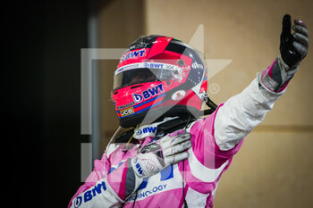 2020-12-06 - PEREZ Sergio (mex), Racing Point F1 RP20, portrait celebrating his first win, celebration, during the Formula 1 Rolex Sakhir Grand Prix 2020, from December 4 to 6, 2020 on the Bahrain International Circuit, in Sakhir, Bahrain - Photo Antonin Vincent / DPPI - FORMULA 1 ROLEX SAKHIR GRAND PRIX 2020 - SUNDAY - FORMULA 1 - MOTORS