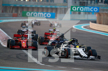 2020-12-13 - 10 GASLY Pierre (fra), Scuderia AlphaTauri Honda AT01, action during the Formula 1 Etihad Airways Abu Dhabi Grand Prix 2020, from December 11 to 13, 2020 on the Yas Marina Circuit, in Abu Dhabi - Photo Florent Gooden / DPPI - FORMULA 1 ETIHAD AIRWAYS ABU DHABI GRAND PRIX 2020 - SUNDAY - FORMULA 1 - MOTORS