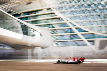 2020-12-15 - 88 KUBICA Robert (pol), Alfa Romeo Racing ORLEN C39, action during the Formula 1 Abu Dhabi Rookie Test 2020, on December 15, 2020 on the Yas Marina Circuit, in Abu Dhabi - Photo Antonin Vincent / DPPI - FORMULA 1 ABU DHABI ROOKIE TEST 2020 - FORMULA 1 - MOTORS
