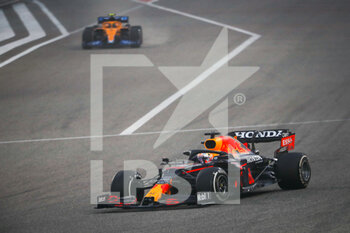 2021-03-12 - 33 VERSTAPPEN Max (nld), Red Bull Racing Honda RB16B, action during the Formula 1 Pre-season testing 2021 from March 12 to 14, 2021 on the Bahrain International Circuit, in Sakhir, Bahrain - Photo Antonin Vincent / DPPI - FORMULA 1 PRE-SEASON TESTING 2021 - FORMULA 1 - MOTORS