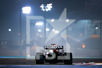 2021-03-12 - 33 VERSTAPPEN Max (nld), Red Bull Racing Honda RB16B, action during the Formula 1 Pre-season testing 2021 from March 12 to 14, 2021 on the Bahrain International Circuit, in Sakhir, Bahrain - Photo Antonin Vincent / DPPI - FORMULA 1 PRE-SEASON TESTING 2021 - FORMULA 1 - MOTORS