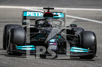 2021-03-13 - 44 HAMILTON Lewis (gbr), Mercedes AMG F1 GP W12 E Performance, action during the Formula 1 Pre-season testing 2020 from March 12 to 14, 2021 on the Bahrain International Circuit, in Sakhir, Bahrain - Photo Antonin Vincent / DPPI - FORMULA 1 PRE-SEASON TESTING 2021 - FORMULA 1 - MOTORS