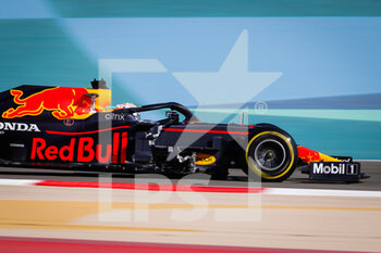 2021-03-14 - 33 VERSTAPPEN Max (nld), Red Bull Racing Honda RB16B, action during the Formula 1 Pre-season testing 2020 from March 12 to 14, 2021 on the Bahrain International Circuit, in Sakhir, Bahrain - Photo Antonin Vincent / DPPI - FORMULA 1 PRE-SEASON TESTING 2021 - FORMULA 1 - MOTORS