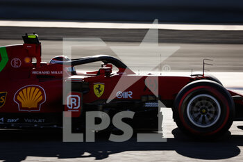 2021-03-14 - 55 SAINZ Carlos (spa), Scuderia Ferrari SF21, action during the Formula 1 Pre-season testing 2020 from March 12 to 14, 2021 on the Bahrain International Circuit, in Sakhir, Bahrain - Photo Antonin Vincent / DPPI - FORMULA 1 PRE-SEASON TESTING 2021 - FORMULA 1 - MOTORS