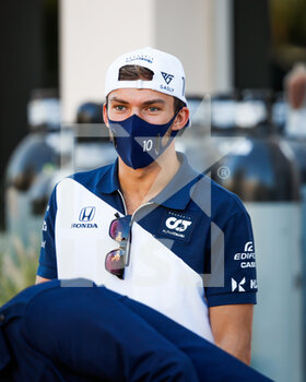 2021-03-14 - GASLY Pierre (fra), Scuderia AlphaTauri Honda AT02, portrait during the Formula 1 Pre-season testing 2021 from March 12 to 14, 2021 on the Bahrain International Circuit, in Sakhir, Bahrain - Photo Florent Gooden / DPPI - FORMULA 1 PRE-SEASON TESTING 2021 - FORMULA 1 - MOTORS