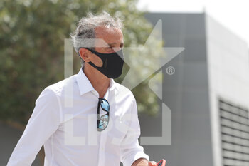 2021-03-26 - PROST Alain (fra), Non Executive Director of Alpine F1 Team, portrait during Formula 1 Gulf Air Bahrain Grand Prix 2021 from March 26 to 28, 2021 on the Bahrain International Circuit, in Sakhir, Bahrain - Photo Frédéric Le Floc?h / DPPI - FORMULA 1 GULF AIR BAHRAIN GRAND PRIX 2021 - FORMULA 1 - MOTORS