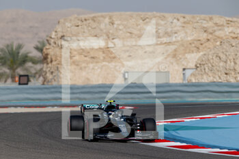 2021-03-26 - 77, during Formula 1 Gulf Air Bahrain Grand Prix 2021 from March 26 to 28, 2021 on the Bahrain International Circuit, in Sakhir, Bahrain - Photo DPPI - FORMULA 1 GULF AIR BAHRAIN GRAND PRIX 2021 - FORMULA 1 - MOTORS