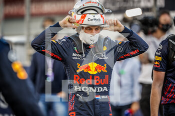2021-03-28 - VERSTAPPEN Max (ned), Red Bull Racing Honda RB16B, portrait during Formula 1 Gulf Air Bahrain Grand Prix 2021 from March 26 to 28, 2021 on the Bahrain International Circuit, in Sakhir, Bahrain - Photo Frédéric Le Floc?h / DPPI - FORMULA 1 GULF AIR BAHRAIN GRAND PRIX 2021 - FORMULA 1 - MOTORS
