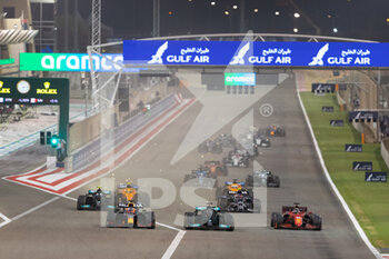 2021-03-28 - 33 VERSTAPPEN Max (nld), Red Bull Racing Honda RB16B, action , 44 HAMILTON Lewis (gbr), Mercedes AMG F1 GP W12 E Performance, action 16 LECLERC Charles (mco), Scuderia Ferrari SF21, action start of the race, depart, during Formula 1 Gulf Air Bahrain Grand Prix 2021 from March 26 to 28, 2021 on the Bahrain International Circuit, in Sakhir, Bahrain - Photo Frédéric Le Floc?h / DPPI - FORMULA 1 GULF AIR BAHRAIN GRAND PRIX 2021 - FORMULA 1 - MOTORS