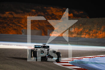 2021-03-28 - 44 HAMILTON Lewis (gbr), Mercedes AMG F1 GP W12 E Performance, action during Formula 1 Gulf Air Bahrain Grand Prix 2021 from March 26 to 28, 2021 on the Bahrain International Circuit, in Sakhir, Bahrain - Photo Florent Gooden / DPPI - FORMULA 1 GULF AIR BAHRAIN GRAND PRIX 2021 - FORMULA 1 - MOTORS