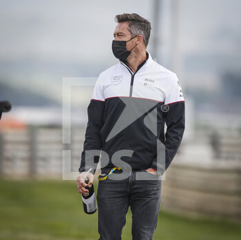 2021-04-23 - LOTTERER André (ger), TAG Heuer Porsche Formula E Team, Porsche 99X Electric, portrait during the 2021 Valencia ePrix, 3rd meeting of the 2020-21 Formula E World Championship, on the Circuit Ricardo Tormo from April 23 to 25, in Valencia, Spain - Photo François Flamand / DPPI - 2021 VALENCIA EPRIX, 3RD MEETING OF THE 2020-21 FORMULA E WORLD CHAMPIONSHIP - FORMULA E - MOTORS
