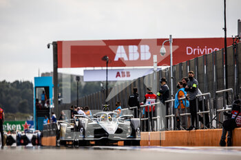 2021-04-23 - 05 Vandoorne Stoffel (bel), Mercedes-Benz EQ Formula E Team, Mercedes-Benz EQ Silver Arrow 02, action during the 2021 Valencia ePrix, 3rd meeting of the 2020-21 Formula E World Championship, on the Circuit Ricardo Tormo from April 23 to 25, in Valencia, Spain - Photo Germain Hazard / DPPI - 2021 VALENCIA EPRIX, 3RD MEETING OF THE 2020-21 FORMULA E WORLD CHAMPIONSHIP - FORMULA E - MOTORS