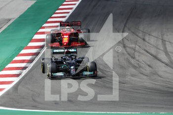 2021-05-01 - 44 HAMILTON Lewis (gbr), Mercedes AMG F1 GP W12 E Performance, action and 16 LECLERC Charles (mco), Scuderia Ferrari SF21, action during the Formula 1 Heineken Grande Prémio de Portugal 2021 from April 30 to May 2, 2021 on the Algarve International Circuit, in Portimao, Portugal - Photo Xavi Bonilla / DPPI - FORMULA 1 HEINEKEN GRANDE PREMIO DE PORTUGAL 2021 - FORMULA 1 - MOTORS
