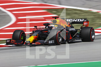 2021-05-07 - 33 VERSTAPPEN Max (nld), Red Bull Racing Honda RB16B, action during the Formula 1 Aramco Gran Premio De Espana 2021 from May 07 to 10, 2021 on the Circuit de Barcelona-Catalunya, in Montmelo, near Barcelona, Spain - Photo DPPI - FORMULA 1 ARAMCO GRAN PREMIO DE ESPANA 2021 - FORMULA 1 - MOTORS