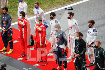2021-05-09 - national anthem during the Formula 1 Aramco Gran Premio De Espana 2021 from May 07 to 10, 2021 on the Circuit de Barcelona-Catalunya, in Montmelo, near Barcelona, Spain - Photo Antonin Vincent / DPPI - FORMULA 1 ARAMCO GRAN PREMIO DE ESPANA 2021 - FORMULA 1 - MOTORS