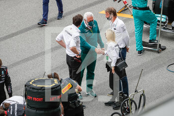2021-05-09 - STROLL Lawrence (can), Aston Martin F1 owner, WOLFF Toto (aut), Team Principal & CEO Mercedes AMG F1 GP, RATCLIFFE Jim, INEOS CEO and Mercedes co-owner, portrait starting grid, grille de depart, during the Formula 1 Aramco Gran Premio De Espana 2021 from May 07 to 10, 2021 on the Circuit de Barcelona-Catalunya, in Montmelo, near Barcelona, Spain - Photo Antonin Vincent / DPPI - FORMULA 1 ARAMCO GRAN PREMIO DE ESPANA 2021 - FORMULA 1 - MOTORS