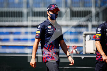 2021-05-19 - PEREZ Sergio (mex), Red Bull Racing Honda RB16B, portrait during the 2021 Formula One World Championship, Grand Prix of Monaco from on May 20 to 23 in Monaco - Photo Florent Gooden / DPPI - 2021 FORMULA ONE WORLD CHAMPIONSHIP, GRAND PRIX OF MONACO - FORMULA 1 - MOTORS