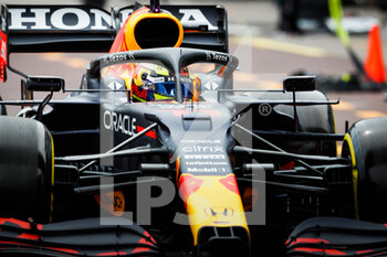 2021-05-22 - 11 PEREZ Sergio (mex), Red Bull Racing Honda RB16B, action during the 2021 Formula One World Championship, Grand Prix of Monaco from on May 20 to 23 in Monaco - Photo Antonin Vincent / DPPI - 2021 FORMULA ONE WORLD CHAMPIONSHIP, GRAND PRIX OF MONACO - FORMULA 1 - MOTORS