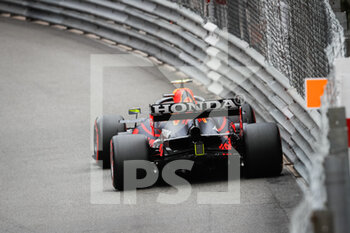 2021-05-22 - 11 PEREZ Sergio (mex), Red Bull Racing Honda RB16B, action during the 2021 Formula One World Championship, Grand Prix of Monaco from on May 20 to 23 in Monaco - Photo Antonin Vincent / DPPI - 2021 FORMULA ONE WORLD CHAMPIONSHIP, GRAND PRIX OF MONACO - FORMULA 1 - MOTORS