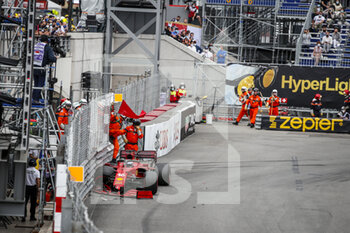 2021-05-22 - 16 LECLERC Charles (mco), Scuderia Ferrari SF21, action, crash, accident during the 2021 Formula One World Championship, Grand Prix of Monaco from on May 20 to 23 in Monaco - Photo Florent Gooden / DPPI - 2021 FORMULA ONE WORLD CHAMPIONSHIP, GRAND PRIX OF MONACO - FORMULA 1 - MOTORS