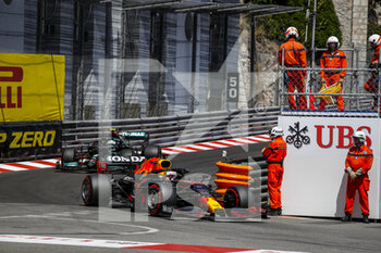 2021-05-23 - 33 VERSTAPPEN Max (nld), Red Bull Racing Honda RB16B, action and 77 BOTTAS Valtteri (fin), Mercedes AMG F1 GP W12 E Performance during the 2021 Formula One World Championship, Grand Prix of Monaco from on May 20 to 23 in Monaco - Photo Florent Gooden / DPPI - 2021 FORMULA ONE WORLD CHAMPIONSHIP, GRAND PRIX OF MONACO - FORMULA 1 - MOTORS