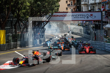 2021-05-23 - start of the race, depart, 33 VERSTAPPEN Max (nld), Red Bull Racing Honda RB16B, action during the 2021 Formula One World Championship, Grand Prix of Monaco from on May 20 to 23 in Monaco - Photo Antonin Vincent / DPPI - 2021 FORMULA ONE WORLD CHAMPIONSHIP, GRAND PRIX OF MONACO - FORMULA 1 - MOTORS