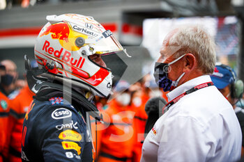 2021-05-23 - VERSTAPPEN Max (ned), Red Bull Racing Honda RB16B, with MARKO Helmut (aut), Drivers? Manager of Red Bull Racing, portrait during the 2021 Formula One World Championship, Grand Prix of Monaco from on May 20 to 23 in Monaco - Photo Florent Gooden / DPPI - 2021 FORMULA ONE WORLD CHAMPIONSHIP, GRAND PRIX OF MONACO - FORMULA 1 - MOTORS