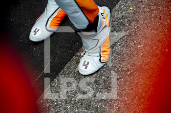 2021-05-23 - NORRIS Lando (gbr), McLaren MCL35M, racing shoes focus during the 2021 Formula One World Championship, Grand Prix of Monaco from on May 20 to 23 in Monaco - Photo DPPI - 2021 FORMULA ONE WORLD CHAMPIONSHIP, GRAND PRIX OF MONACO - FORMULA 1 - MOTORS