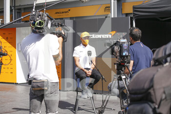 2021-06-03 - NORRIS Lando (gbr), McLaren MCL35M, portrait, interview with Canal+ during the Formula 1 Azerbaijan Grand Prix 2021 from June 04 to 06, 2021 on the Baku City Circuit, in Baku, Azerbaijan - Photo DPPI - FORMULA 1 AZERBAIJAN GRAND PRIX 2021 - FORMULA 1 - MOTORS