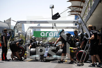 2021-06-03 - BOTTAS Valtteri (fin), Mercedes AMG F1 GP W12 E Performance, action pitstop during the Formula 1 Azerbaijan Grand Prix 2021 from June 04 to 06, 2021 on the Baku City Circuit, in Baku, Azerbaijan - Photo DPPI - FORMULA 1 AZERBAIJAN GRAND PRIX 2021 - FORMULA 1 - MOTORS