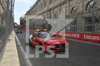 2021-06-06 - Safety Car during the Formula 1 Azerbaijan Grand Prix 2021 from June 04 to 06, 2021 on the Baku City Circuit, in Baku, Azerbaijan - Photo DPPI - FORMULA 1 AZERBAIJAN GRAND PRIX 2021 - FORMULA 1 - MOTORS