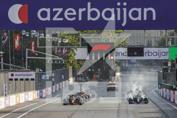 2021-06-06 - Race start of the race, depart, during the Formula 1 Azerbaijan Grand Prix 2021 from June 04 to 06, 2021 on the Baku City Circuit, in Baku, Azerbaijan - Photo Xavi Bonilla / DPPI - FORMULA 1 AZERBAIJAN GRAND PRIX 2021 - FORMULA 1 - MOTORS