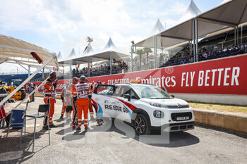 2021-06-18 - Rescue during the Formula 1 Emirates Grand Prix de France 2021, 7th round of the 2021 FIA Formula One World Championship from June 18 to 20, 2021 on the Circuit Paul Ricard, in Le Castellet, France - Photo Antonin Vincent / DPPI - FORMULA 1 EMIRATES GRAND PRIX DE FRANCE 2021 - FORMULA 1 - MOTORS