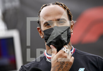 2021-06-19 - HAMILTON Lewis (gbr), Mercedes AMG F1 GP W12 E Performance, portrait during the Formula 1 Emirates Grand Prix de France 2021, 7th round of the 2021 FIA Formula One World Championship from June 18 to 20, 2021 on the Circuit Paul Ricard, in Le Castellet, France - Photo DPPI - FORMULA 1 EMIRATES GRAND PRIX DE FRANCE 2021 - FORMULA 1 - MOTORS