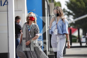 2021-06-19 - Charles Leclerc's mum Pascal with his girlfriend Charlotte Siné during the Formula 1 Emirates Grand Prix de France 2021, 7th round of the 2021 FIA Formula One World Championship from June 18 to 20, 2021 on the Circuit Paul Ricard, in Le Castellet, France - Photo Florent Gooden / DPPI - FORMULA 1 EMIRATES GRAND PRIX DE FRANCE 2021 - FORMULA 1 - MOTORS