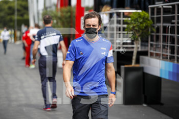 2021-06-19 - ALONSO Fernando (spa), Alpine F1 A521, portrait during the Formula 1 Emirates Grand Prix de France 2021, 7th round of the 2021 FIA Formula One World Championship from June 18 to 20, 2021 on the Circuit Paul Ricard, in Le Castellet, France - Photo Florent Gooden / DPPI - FORMULA 1 EMIRATES GRAND PRIX DE FRANCE 2021 - FORMULA 1 - MOTORS