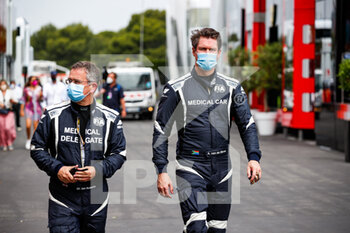 2021-06-19 - Van der Merwe Alan and Roberts Ian, of the FIA Medical Car, in the paddock during the Formula 1 Emirates Grand Prix de France 2021, 7th round of the 2021 FIA Formula One World Championship from June 18 to 20, 2021 on the Circuit Paul Ricard, in Le Castellet, France - Photo Florent Gooden / DPPI - FORMULA 1 EMIRATES GRAND PRIX DE FRANCE 2021 - FORMULA 1 - MOTORS