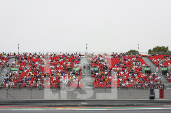 2021-06-19 - Spectators back on race weekend during the Formula 1 Emirates Grand Prix de France 2021, 7th round of the 2021 FIA Formula One World Championship from June 18 to 20, 2021 on the Circuit Paul Ricard, in Le Castellet, France - Photo Antonin Vincent / DPPI - FORMULA 1 EMIRATES GRAND PRIX DE FRANCE 2021 - FORMULA 1 - MOTORS