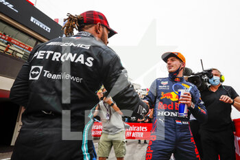 2021-06-19 - HAMILTON Lewis (gbr), Mercedes AMG F1 GP W12 E Performance, VERSTAPPEN Max (ned), Red Bull Racing Honda RB16B, portrait during the Formula 1 Emirates Grand Prix de France 2021, 7th round of the 2021 FIA Formula One World Championship from June 18 to 20, 2021 on the Circuit Paul Ricard, in Le Castellet, France - Photo Antonin Vincent / DPPI - FORMULA 1 EMIRATES GRAND PRIX DE FRANCE 2021 - FORMULA 1 - MOTORS
