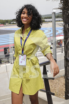 2021-06-20 - Miss France Clémence Botino during the Formula 1 Emirates Grand Prix de France 2021, 7th round of the 2021 FIA Formula One World Championship from June 18 to 20, 2021 on the Circuit Paul Ricard, in Le Castellet, France - Photo Paulo Maria / DPPI - FORMULA 1 EMIRATES GRAND PRIX DE FRANCE 2021 - FORMULA 1 - MOTORS